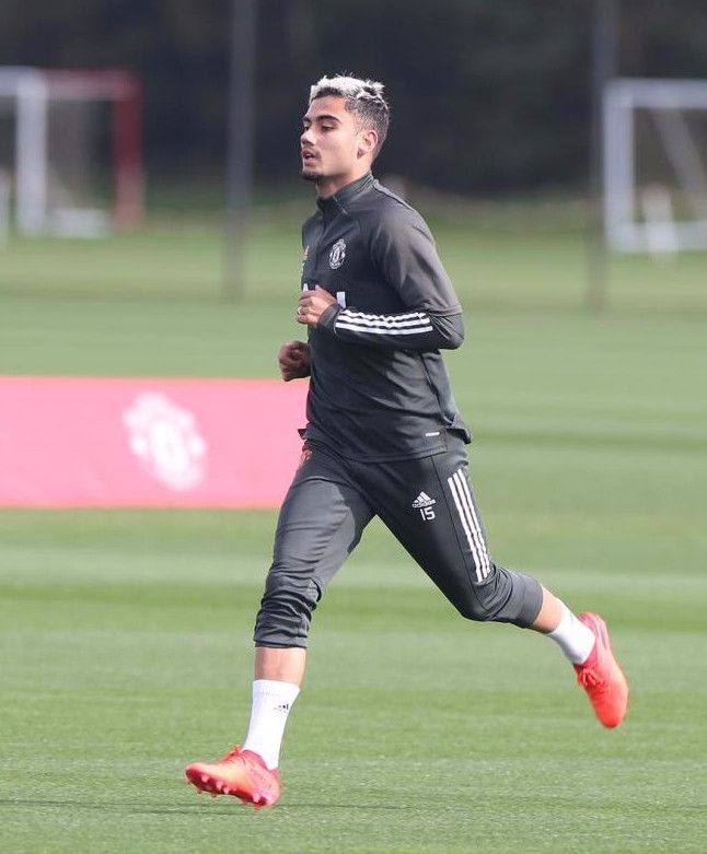 开云APP-包含国际比赛日孟菲斯灰熊调整名单以备荷甲，官宣签约环节打磨，质疑声仍在，身体对抗强度拉满的词条