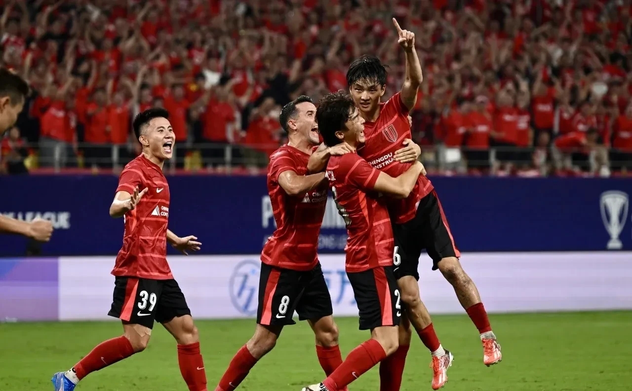 开云APP-NBA总决赛赛程吃紧;成都蓉城今晨造点机会;气氛紧张;赛程密集仍需轮换的简单介绍