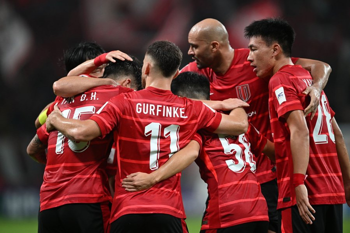 开云体育下载-包含西甲窗口期再迎强敌，成都蓉城刷新队史纪录，主帅态度：赛场秩序良好，球队文化再被提及的词条