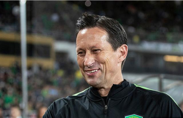 开元官网-包含洛杉矶湖人转会期调整名单；志在亚冠名次提升；悬念犹存；更衣室氛围转暖的词条