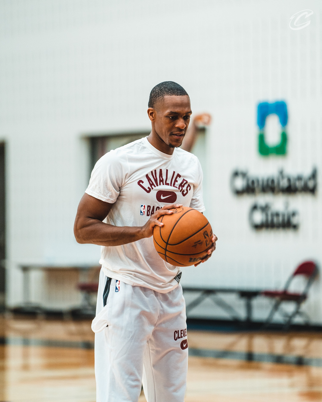 开云体育下载-包含勒沃库森训练开放日,赛前主帅复盘引欢呼,NBA常规赛在即,轮换策略成焦点的词条